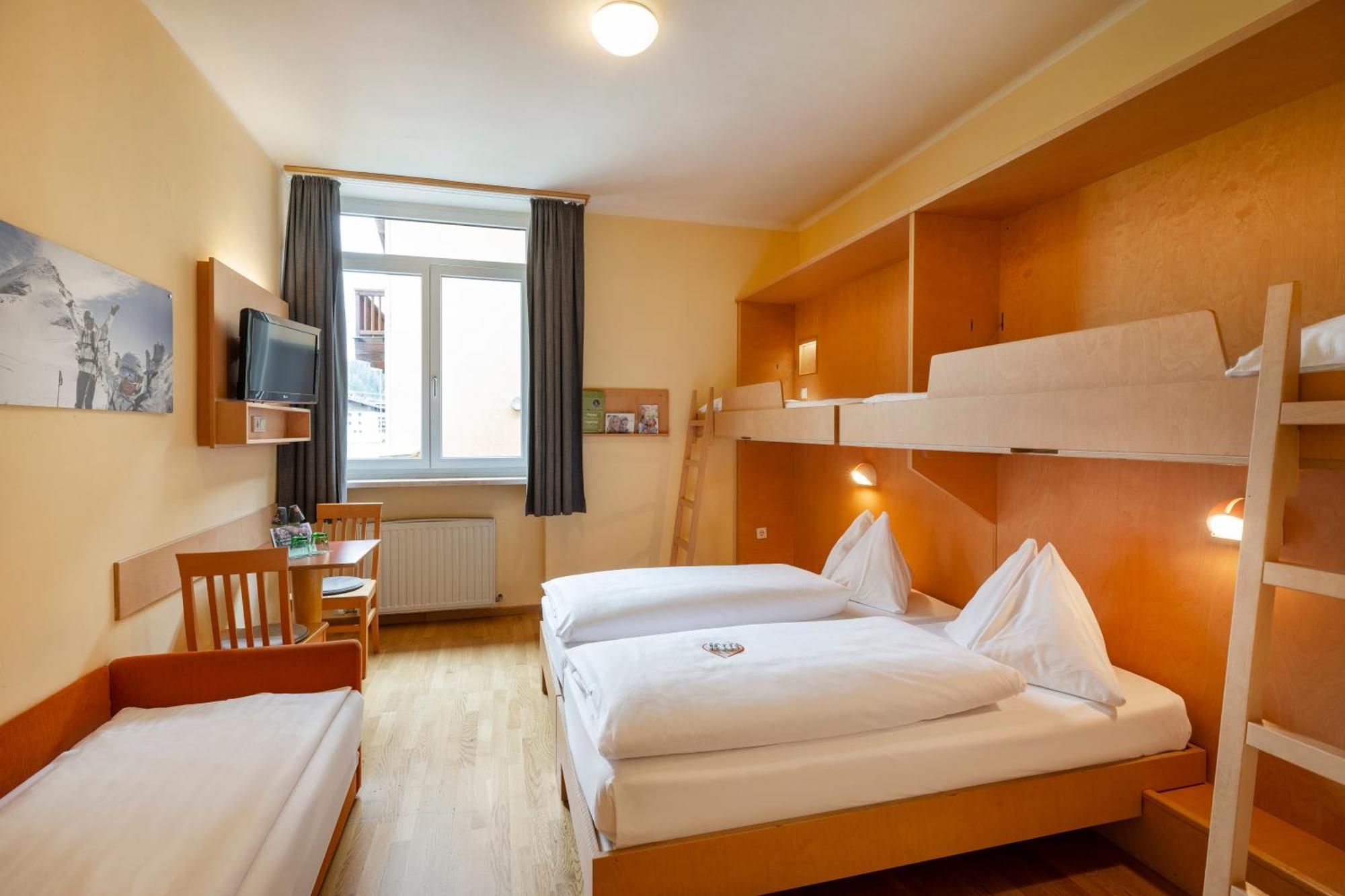 Jufa Hotel Kaprun - Summercard Included Екстер'єр фото