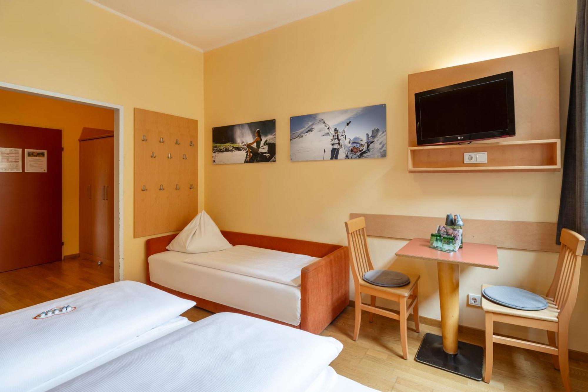 Jufa Hotel Kaprun - Summercard Included Екстер'єр фото
