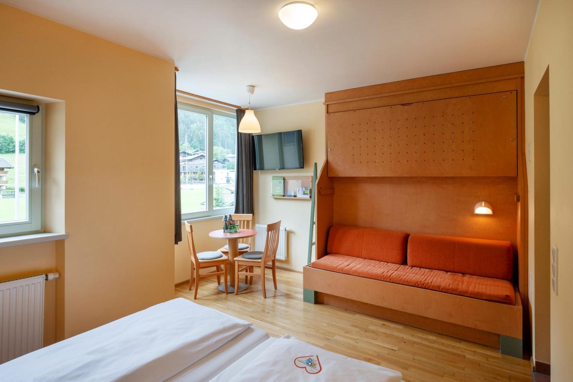 Jufa Hotel Kaprun - Summercard Included Екстер'єр фото