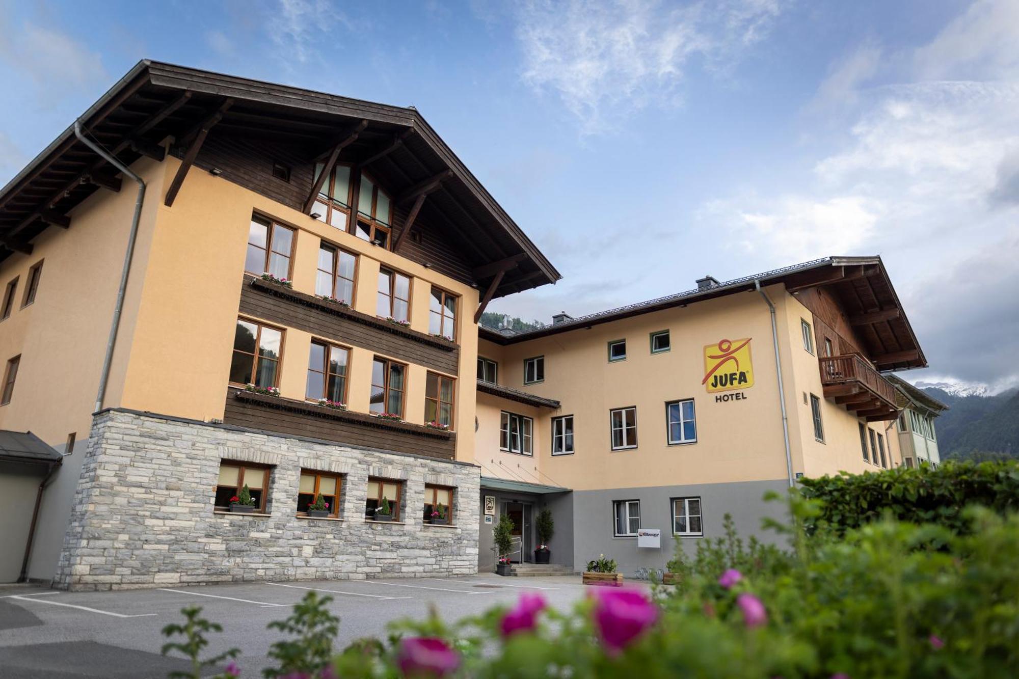 Jufa Hotel Kaprun - Summercard Included Екстер'єр фото